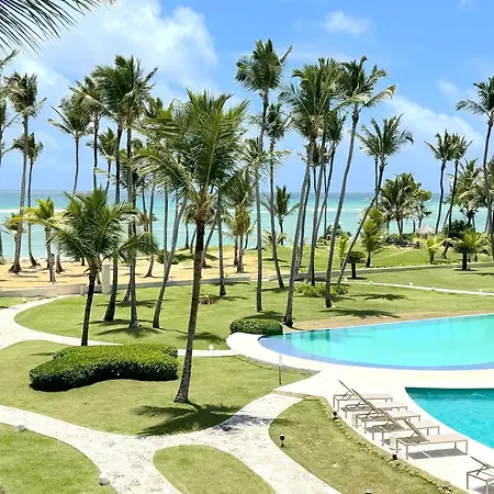 Beach Front Apartments By Playa Palmera